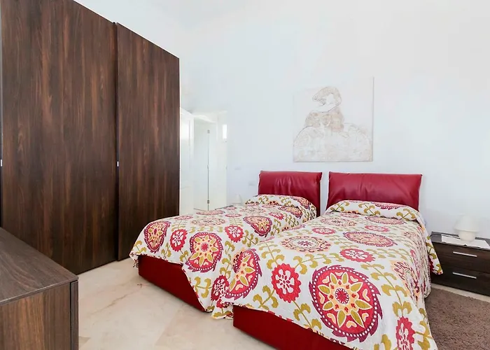 Sara In - Sara Vacation אדחה