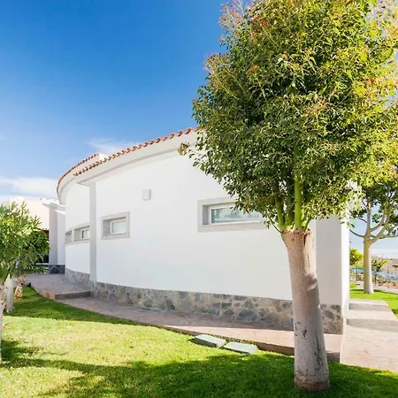 Sara In - Sara Vacation *