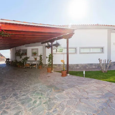 Sara In - Sara Vacation *