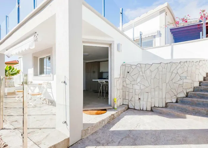 Sara In - Sara Vacation Willa