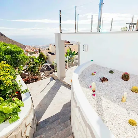 Sara In - Sara Vacation