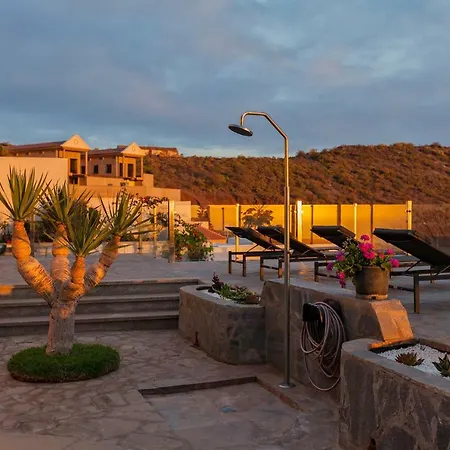 Sara In - Sara Vacation