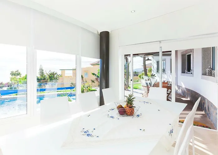 Sara In - Sara Vacation *