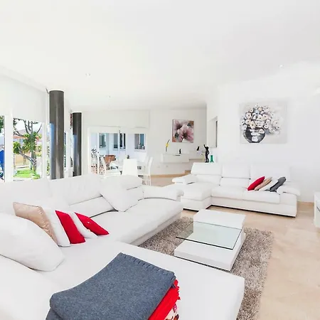 Sara In - Sara Vacation * אדחה