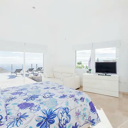 Sara In - Sara Vacation אדחה